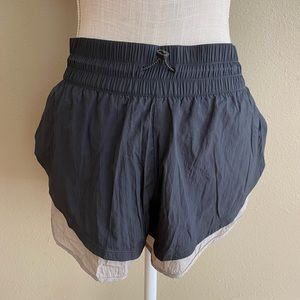 Peloton Running Shorts Size Small